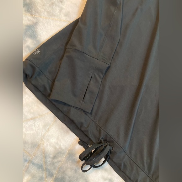 Athleta Lightweight Top - Picture 3 of 13